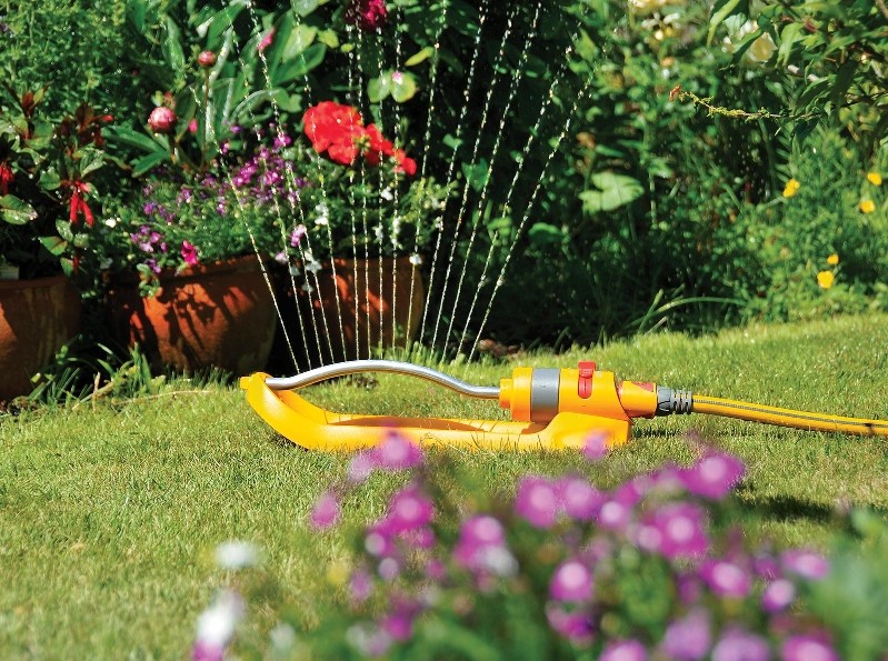 HOZELOCK RECTANGULAR SPRINKLER PLUS