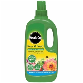 MIRACLE GRO POUR & FEED READY TO USE PLANT FOOD 1L